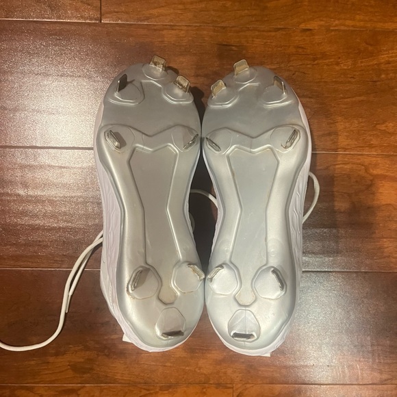 New Balance - Fresh Foam Cleats - White - Picture 6 of 7